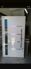 Porta pivotante